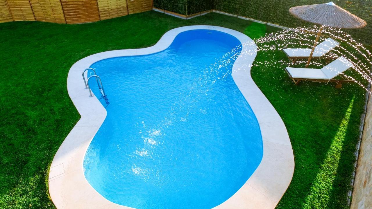 Chania Oasis With Heated Pool エクステリア 写真
