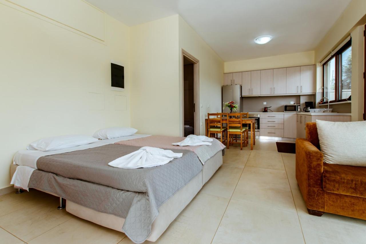 Chania Oasis With Heated Pool エクステリア 写真